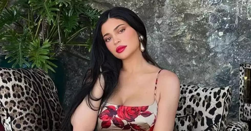 Kylie Jenner and Stormi Cuddle Up In Italy