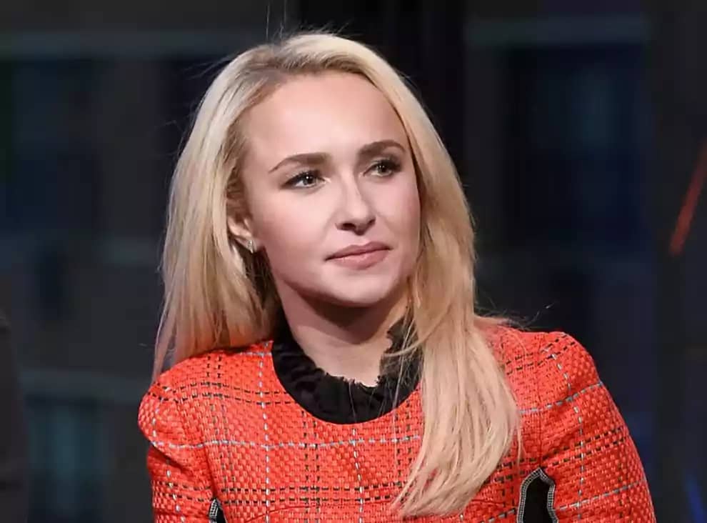 Hayden Panettiere stocks mystery alcohol and drug struggle